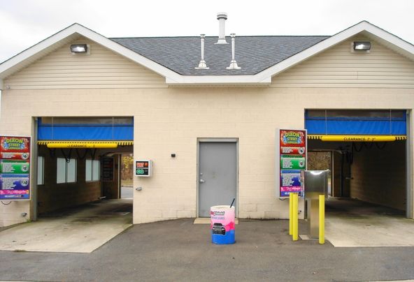 Dixon Street CarWash: 1603 Dixon St, Fredericksburg, VA 22401